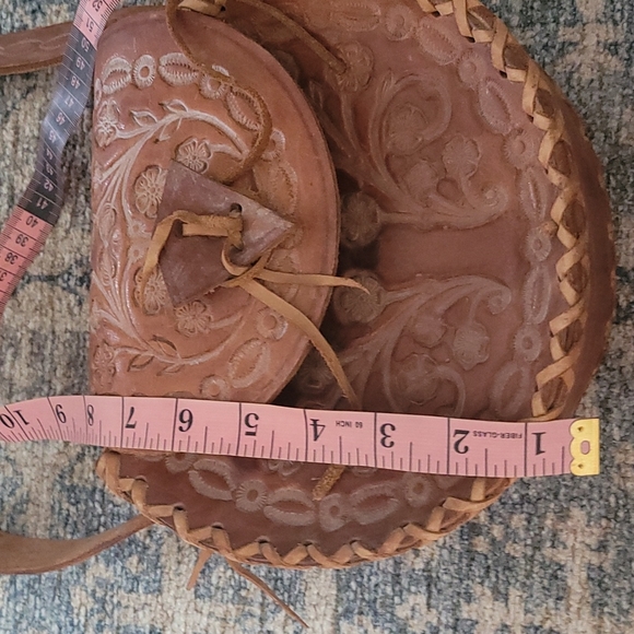 Hand Tooled Vintage Leather Bag - Picture 14 of 16